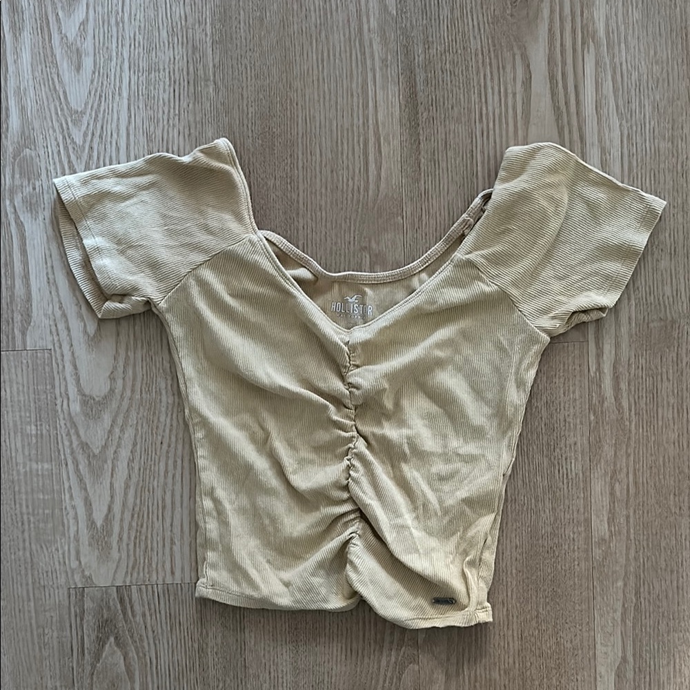 Hollister Women's Tan Ruched Top